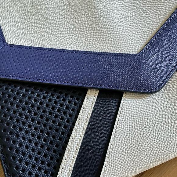 LIKE NEW! Leather Juicy Couture Envelope Clutch - Picture 2 of 10